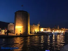 Hostel Marina Trogir - Image 5