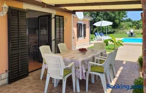 Stunning Home In Medulin With Wifi - Image 2