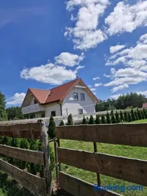 Najtaniej domki w Krutyni spływy kajakowe noclegi pokoje hotel pensjonat rezerwacje tylko telefonicznie 512-29O-43O prosimy nie sugerować się kalendarzem dostępności na tej stronie zapraszamy www domkiwkrutyni com - Image 2