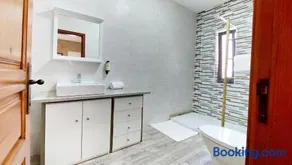 Fernandes Guest House Bright Private Suite - Image 4