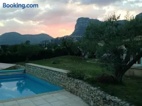 Piscine privée avec vue - Image 2