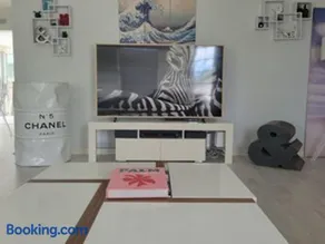 Luxury retreat in Juno Beach - Image 3