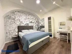 Apartment Frenki- Tkalčićeva -free parking - Image 3