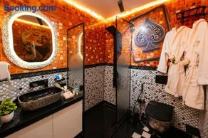 Romantic Nile Jacuzzi studio 1BD Al Zamalek self check-in modern couples - Image 2