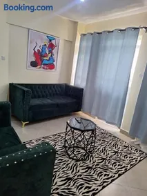 Luxe apartment kenol - Image 2