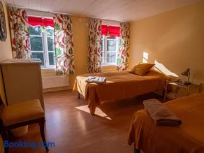 Enecopia Bed & Breakfast - Image 5