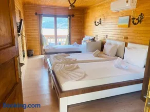 7 Green Adrasan - Image 1