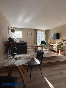 Townhouse - Image 4