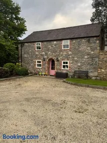 Loughanmore Court Cottage - Image 1