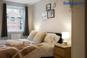NEW! 2BR in Stephenson House - Image 5
