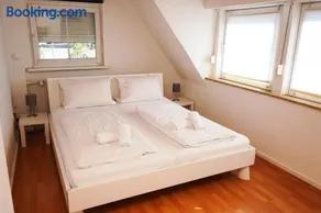 Gemütliches Haus mit großem traumhaften Garten - Image 3