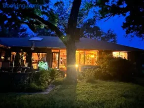 Private 5 star ranch duplex with million dollar view pet & smoking friendly - Image 1
