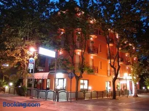 Hotel Napoleon - Image 2