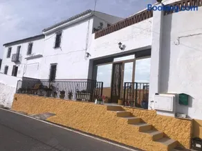 Large 1 bed apartment in the beautiful countryside - Image 1