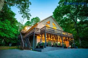 Elegant Mountain Escape, Family Friendly - 4 Outdoor Areas, Massage Room, Sauna, Hot Tub, Views - Image 3