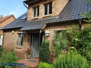 Große Wohnung / Haushälfte in Peetzig am See - Image 1