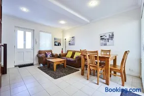 Fremantle Townhouse u/5 - Image 3