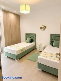 A 2-bedroom apartment - Image 2