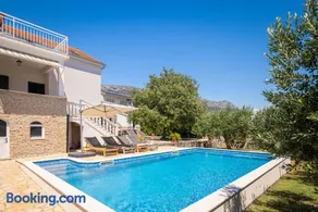 Holiday Home Nevera - Image 2