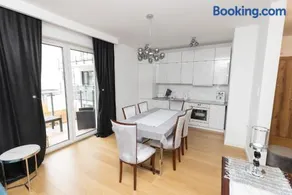 Apartament Business & Living No 91 Nad Zalewem w Cedzynie, hala garazowa - Image 2