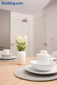 Modern 2BR apartment in Manchester - Image 4
