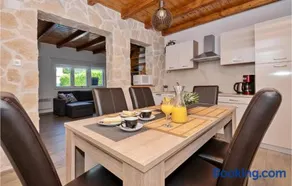Two-Bedroom Holiday Home In Imotski - Image 3