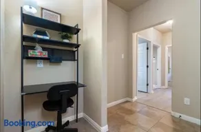 Austin Area Resort Home, Heated Pool, Hot Tub - Image 3