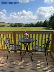 Hill View Glamping Hut - Image 4