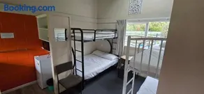Alpine Holiday Apartments & Campground - Image 3