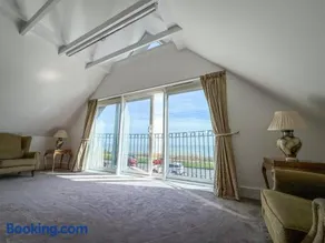 Oceanfront 4BR Beach Retreat - Image 5