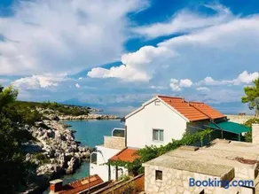 Roso Seafront House - Image 4