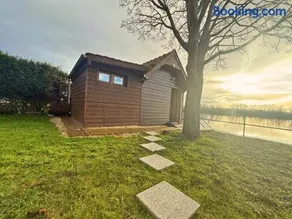 Charmant petit chalet en bord de Seine - Image 1
