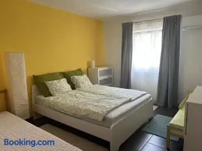 Balaton Holiday Home - Image 5