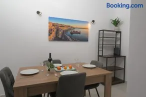 Stylish Valletta 1 bedroom Penthouse with Terrace in the centre with Views - Image 5