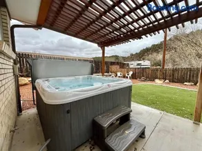 Private Hot Tub Less than 30 min to Zion National Park - Image 2