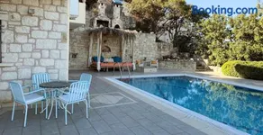 Bliss House Villa - Image 4