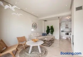 Hanioti suite maisonette in front of the sea - Image 1