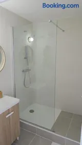 Appartement chaleureux et élégant en résidence. - Image 4