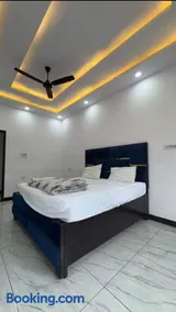 Hotel River View - Image 1