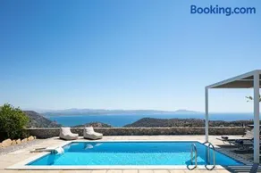 Evgoro Luxury Suites - Image 2