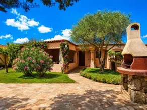 Sweet Home Villa with Shared Pool - Image 3