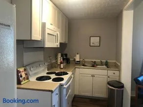Gold Suite - Image 2