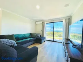 Indian Ocean View-Three King Beds - Image 2
