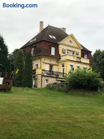 Ubytování v soukromí rodinné vily v Děčíně - Image 1