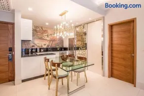 2 Bed 2 Bath Luxury Villa Suite - Image 3