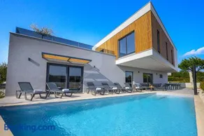 Luxury Villa Sicenta - Image 2