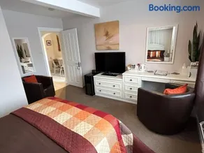 Puck's Retreat Bed & Breakfast - Image 3