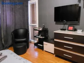 New York - Room for overnight travelers near the Airport, parking - Image 4