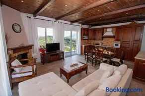 Mylos House with sea view - Image 3
