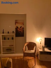 Appart Aux deux Colombes avec Balcon et Garage - Image 2
